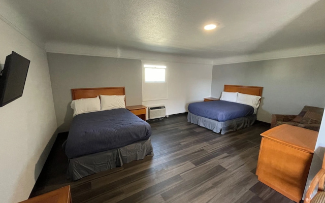 Holiday Motel