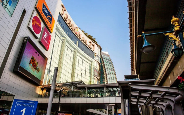 Holiday Inn Express Bangkok Sukhumvit 11 by IHG