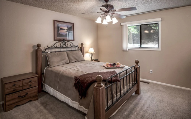 Ruidoso Three-bedroom