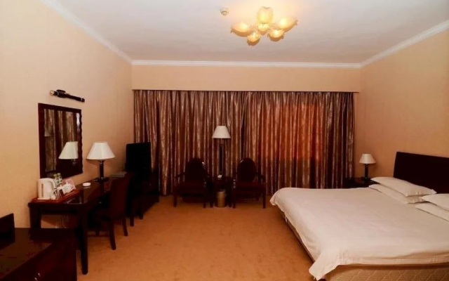 Huanhu Hotel