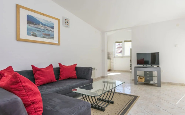 Apartment Mladen