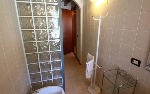 Spacious Farmhouse in Bagnoregio with Swimming Pool