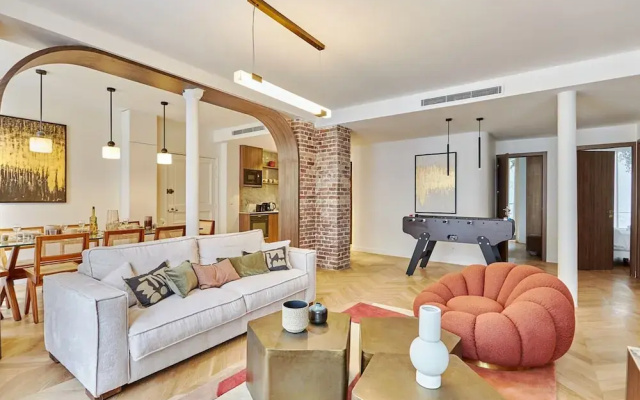 Exceptional Apartment With AC - Heart of Paris