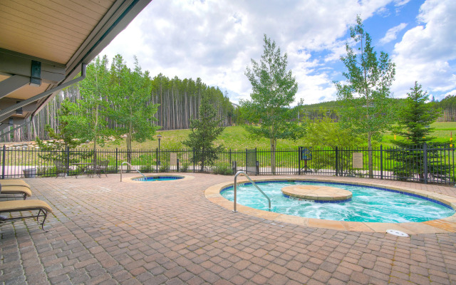 Crystal Peak Lodge by Summit County Mountain Retreats
