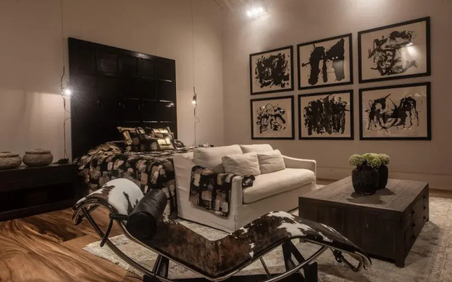 No77 Leyn Baan The One Group of Hotels