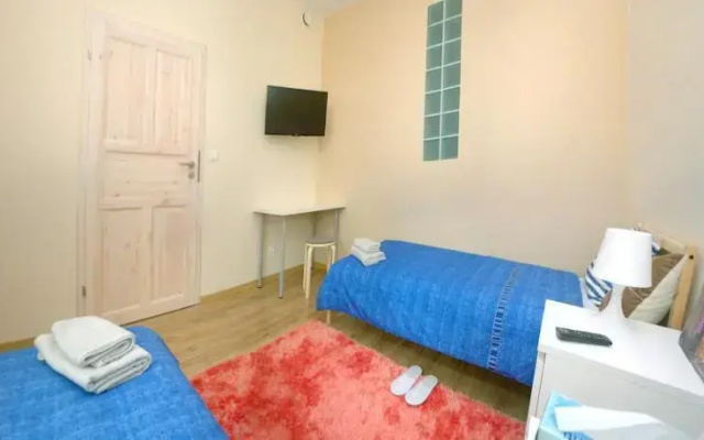 HeroHostel
