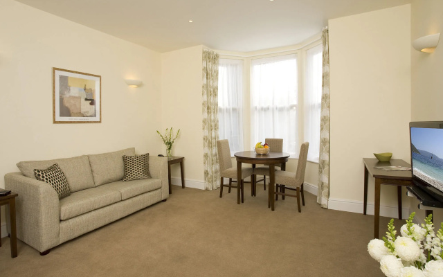 SACO Reading – Castle Crescent