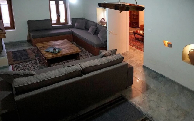 Delightful Country Mansion in ''Armeni''