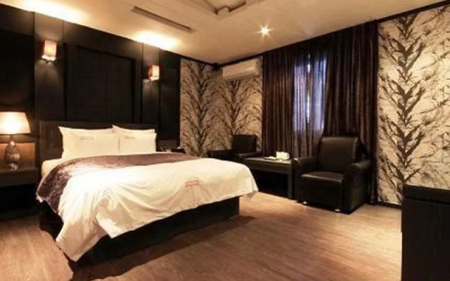 Hotel Ellee Cheonan
