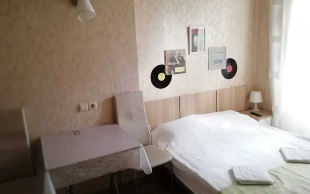 Vyriy Aparthotel on Goncharnaya 11A