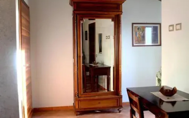 Le Fate Del Lago Rental Room