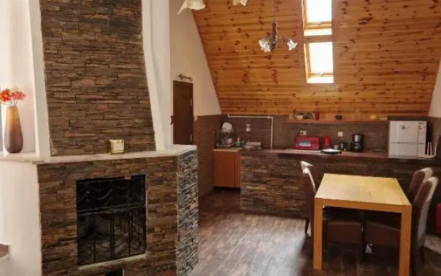 Villa Pinul Si Mesteacanul