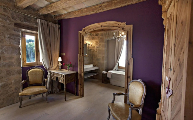 Отель Rusticae La Vella Farga