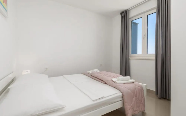 Awesome Apartment in Lukovo Sugarje With Wifi and 3 Bedrooms