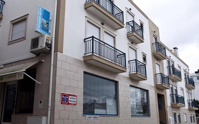 Отель Apartamentos Páteo Vicente Португалия, Назаре - отзывы, цены и фото номеров - забронировать отель Apartamentos Páteo Vicente онлайн вид на фасад