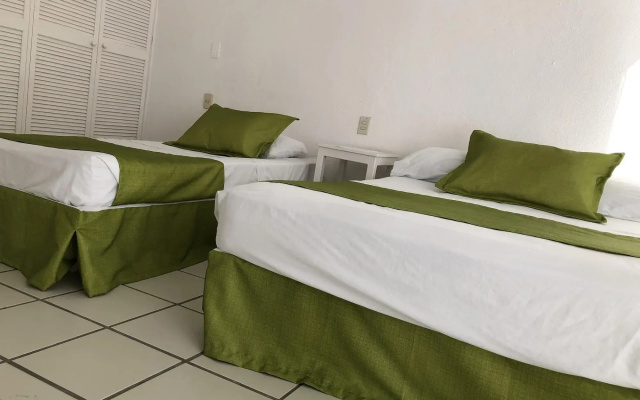 Casa Mexicana La Reyna
