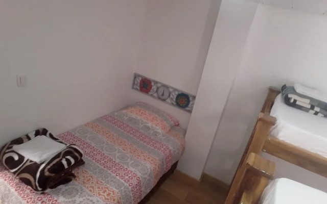 Elizabetha Hostal