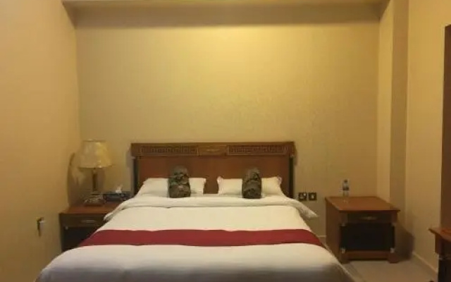 Safari Hotel