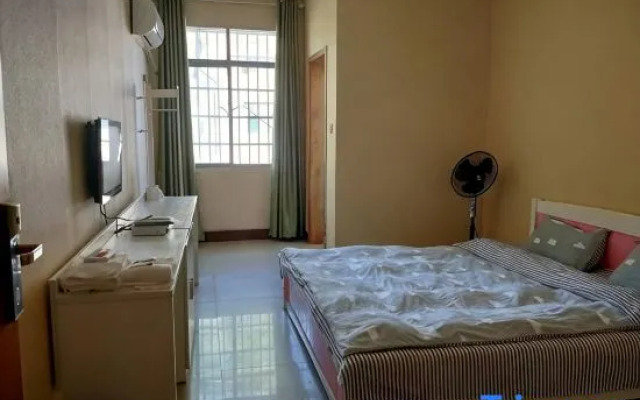 Yueyang Sanxin Hotel (Vocational Institute)