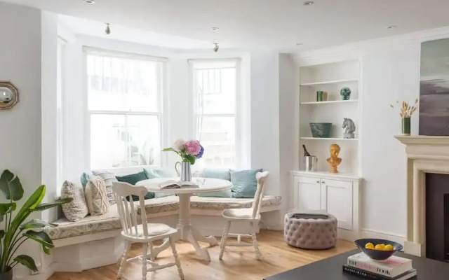 Notting Hill Holland Park 2 Bed