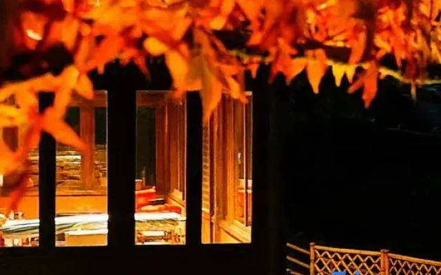 Tengri Khagan · Weizhou Manor
