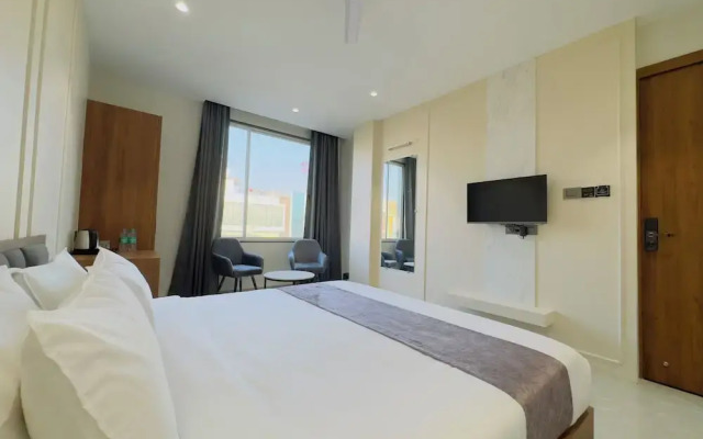 Travinities Hotel Avni Palace