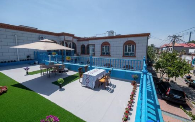 Bamu Homestay (Yining Railway Station)