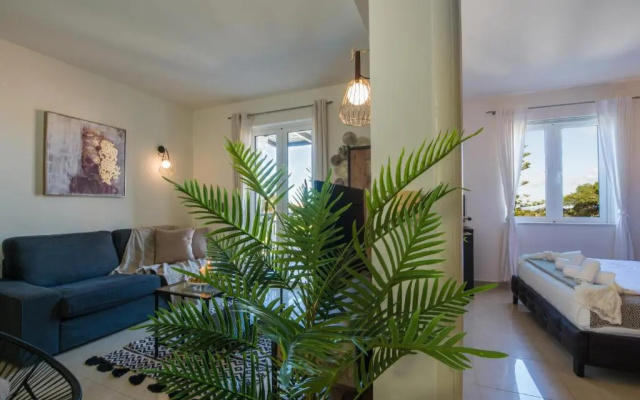 Artdeco Luxury Suites