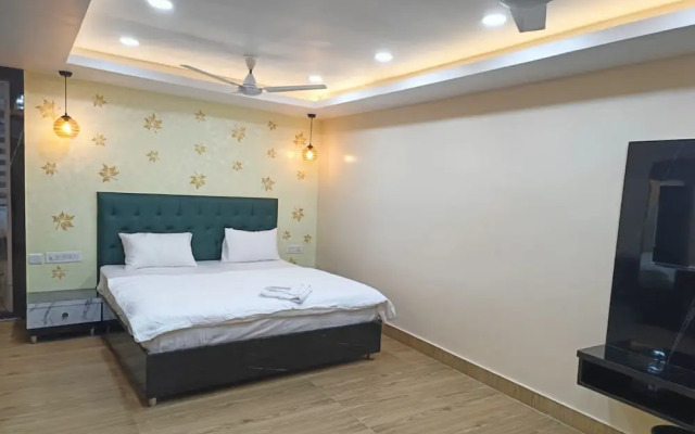 Goroomgo Santosh Inn Puri