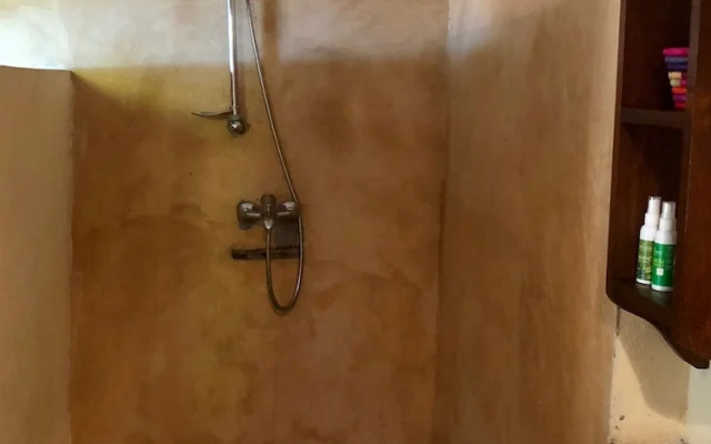 293 On Komba Guest House