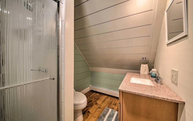 Riverfront Coastal Escape With Deep Water Dock!