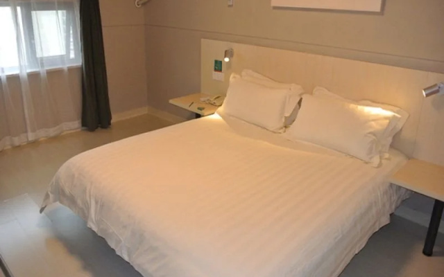 Jinjiang Inn Shanghai Songjiang Renmin North Road