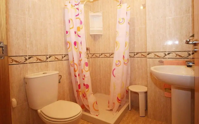 Apartment - 3 Bedrooms with Sea views - 107773