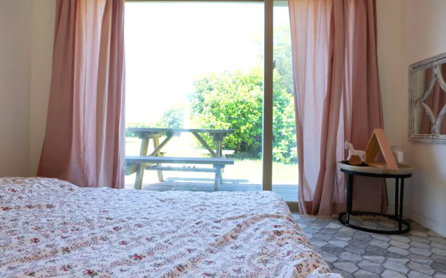 Jeju Jungdalri Hydrangea House and Pension
