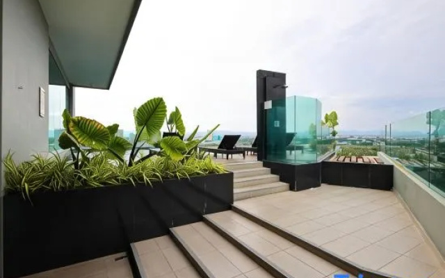Luxury Apartment in Down Town