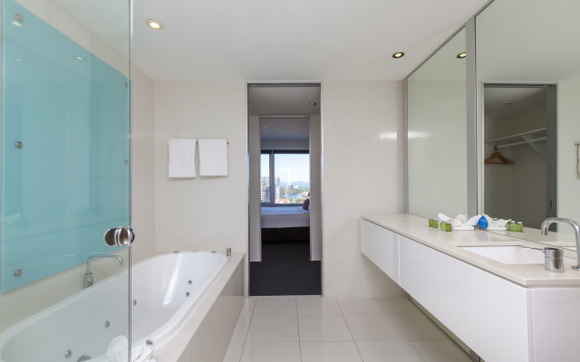 Q1 Resort & Spa