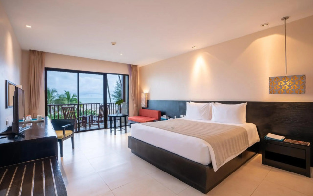 Отель Apsara Beachfront Resort and Villa 