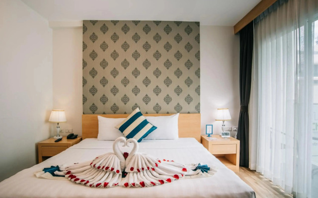 iCheck inn Central Patong