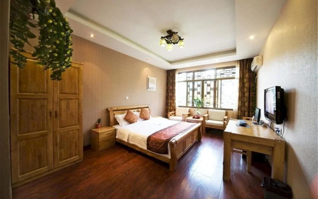Mount Emei Happy Hotel