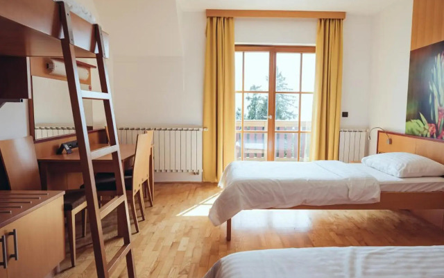 Videc Hotel & Apartments