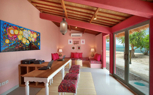 PinkCoco Gili Air - Constant Surprises & for Cool Adults Only