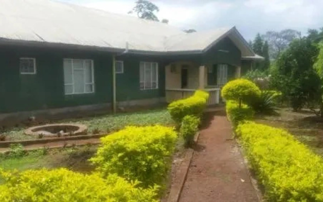 Volunteer-4-Life Hostel 2