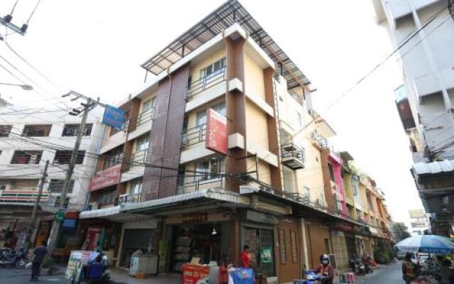 Отель TD Bangkok Таиланд, Бангкок - отзывы, цены и фото номеров - забронировать отель TD Bangkok онлайн вид на фасад