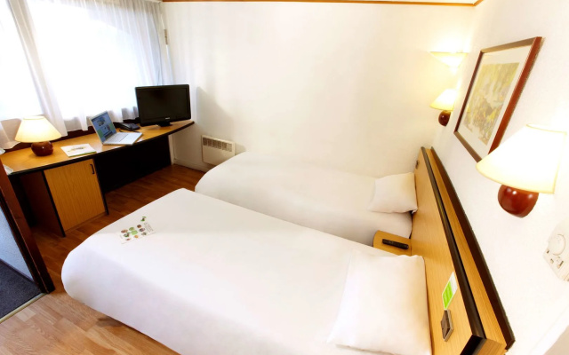 Campanile NATURE - Paris Ouest Gennevilliers Port