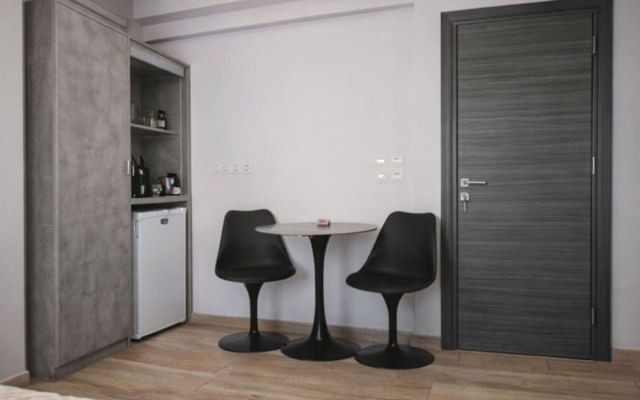 Airnest Suites Near Athens Airport