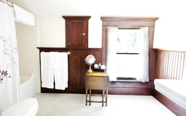 The Gatewood Bed and Breakfast