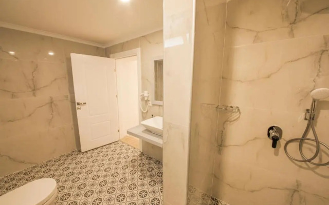 Ceylan Boutique House