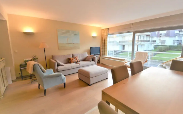 Apartment in Seaside Bruges With Balcony