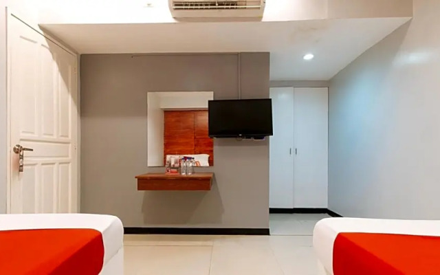 RedDoorz Plus Near McArthur Park Tacloban