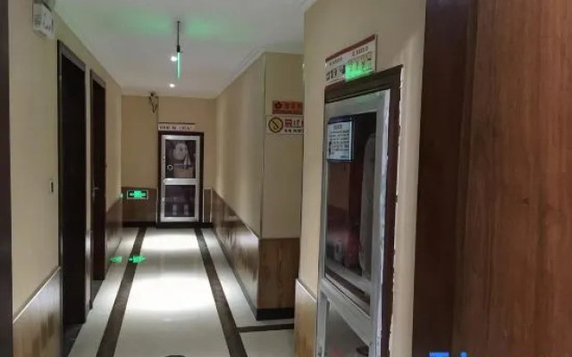 Huzhou jinghong holiday inn
